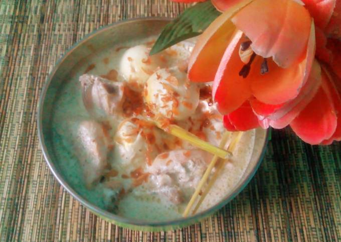 Opor ayam telur enak