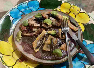 Una foto de Cerdo 🐖 dorado con manteca de cerdo 🐽