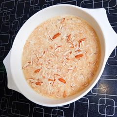 A picture of Sheer khorma 😋😋.