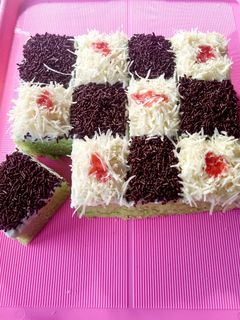 Foto resep Bolu Kukus Pandan Ekonomis Anti Gagal