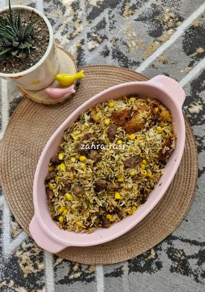 عکسی از دستور ذرت پلو با گوشت و گشنیز