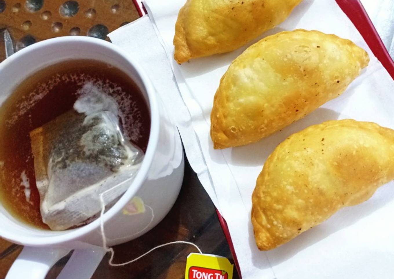 Pastel Isi kentang wortel dan Kari Ayam (Pastel Frozen)