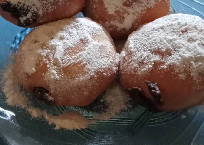 Donat bomboloni lembut dan empuk