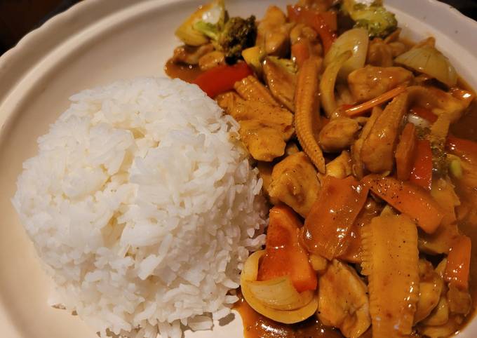 Thai chicken red curry