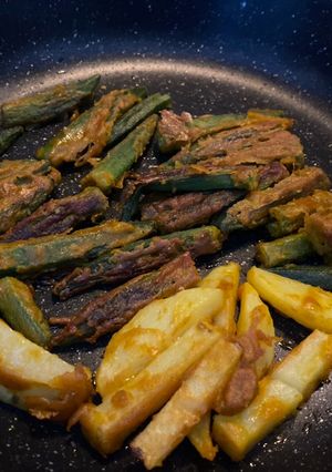 A picture of Bhendi Potato Fry.
