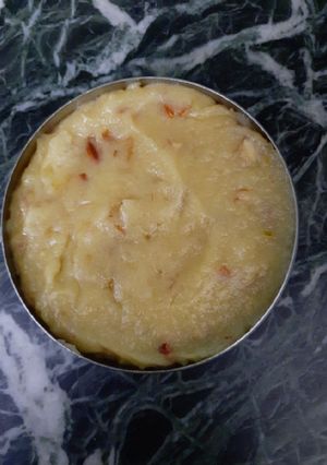 आलू का हलवा रेसिपी मुख्य फोटो
