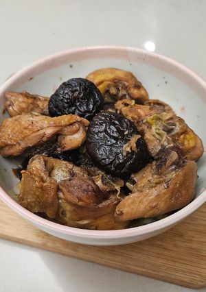 香菇燒雞 的食譜成品照片