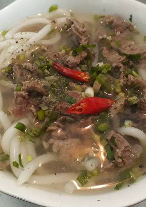 Hình của món Bánh canh bò dã chiến cho buổi sáng.