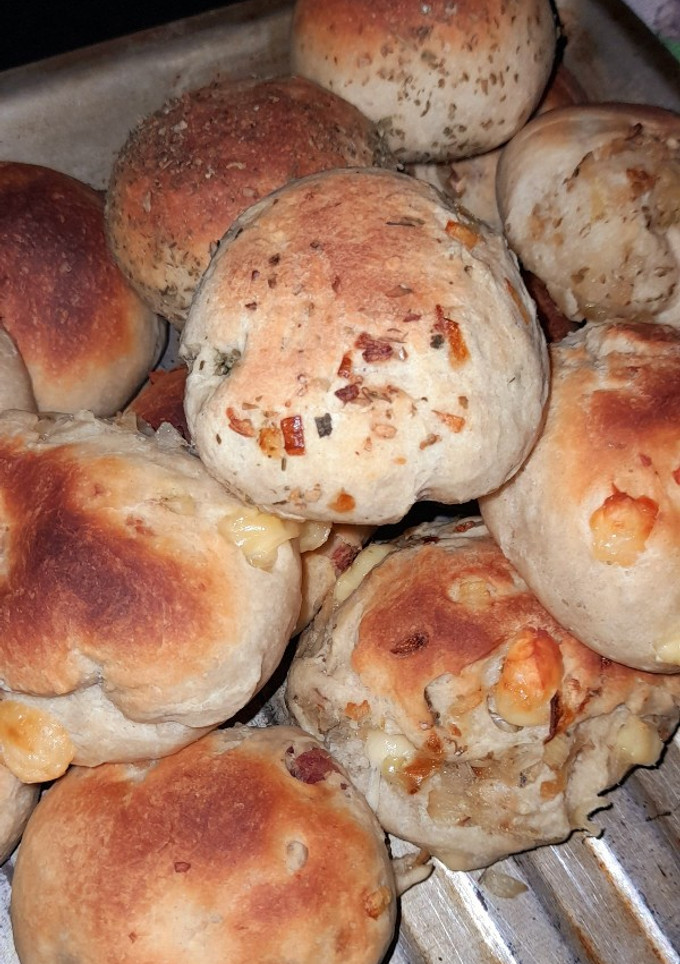 Una foto de Pancitos Saborizados de Cebolla, Salame, Queso y Provenzal