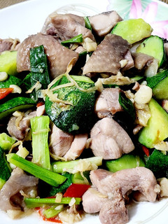 甜酒釀雞肉炒櫛瓜 的食譜成品照片