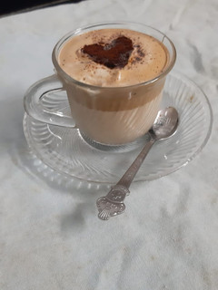 સ્પાઈસ્ડ કોફી લાટે (Spiced Coffee Latte recipe in gujarati) રેસીપી મુખ્ય ફોટો