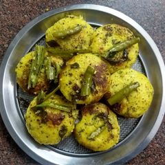 Cabbage Idli(with a twist) A picture of Cabbage Idli(with a twist).