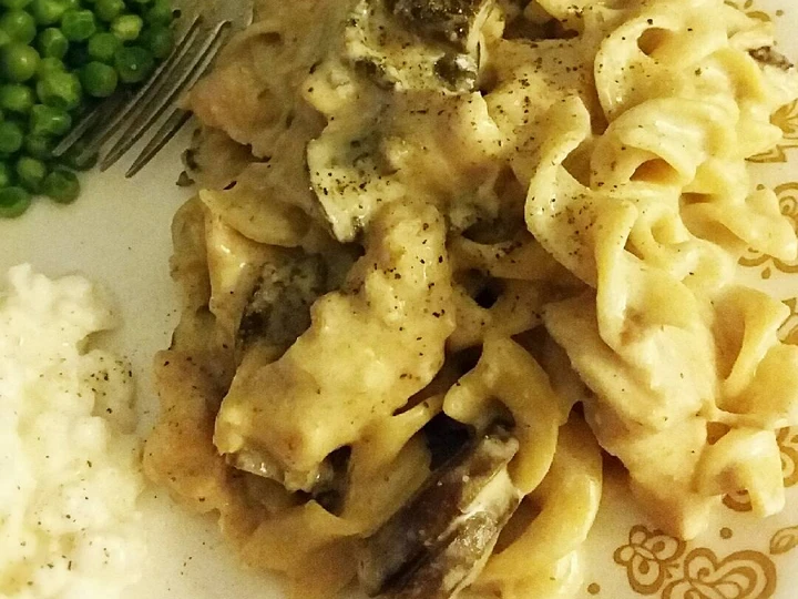 Easy Ways Prepare|Recipe} Slow Cooker Chicken &amp;amp; Mushroom Stroganoff Anti-Fail