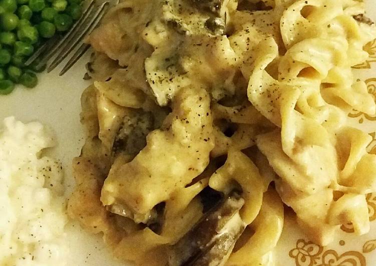 Recipe of Award-winning Slow Cooker Chicken & Mushroom Stroganoff