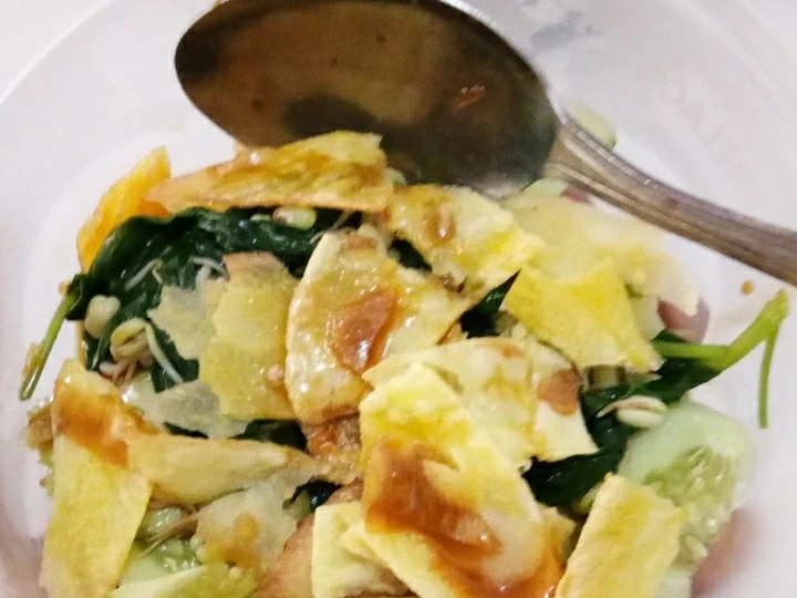 Langkah Mudah untuk Membikin Resep Resep Rujak Petis Madura Ala rumahan yang Lezat Anti Ribet, Menggugah Selera