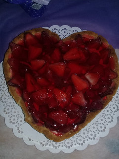 Una foto de Tarta de Frutilla, delicioso y fácil.♡