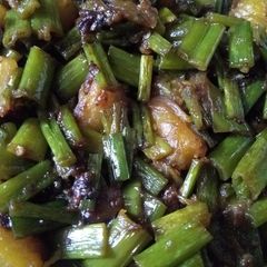 A picture of Spring onion mix veg stir fry.