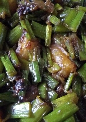 A picture of Spring onion mix veg stir fry.