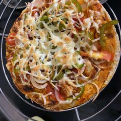 A picture of Chapati cheese burst pizza rotzza.
