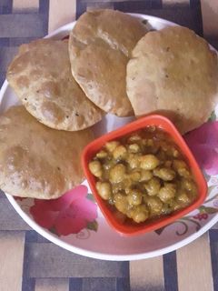 छोले दाल की पूरी (Chole Dal ki puri recipe in Hindi) रेसिपी मुख्य फोटो