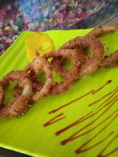 A picture of Onion rings.