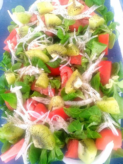 Una foto de Ensalada de apio y kiwi