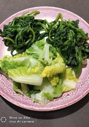 A picture of Boiled Mix Veggies.