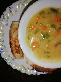 صورة لوصفة شوربة الخضار 😋