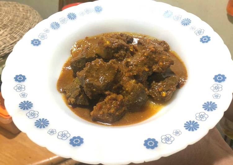 makanan Sie Reuboh/Gulai daging rebus khas Aceh yang Lezat Sekali