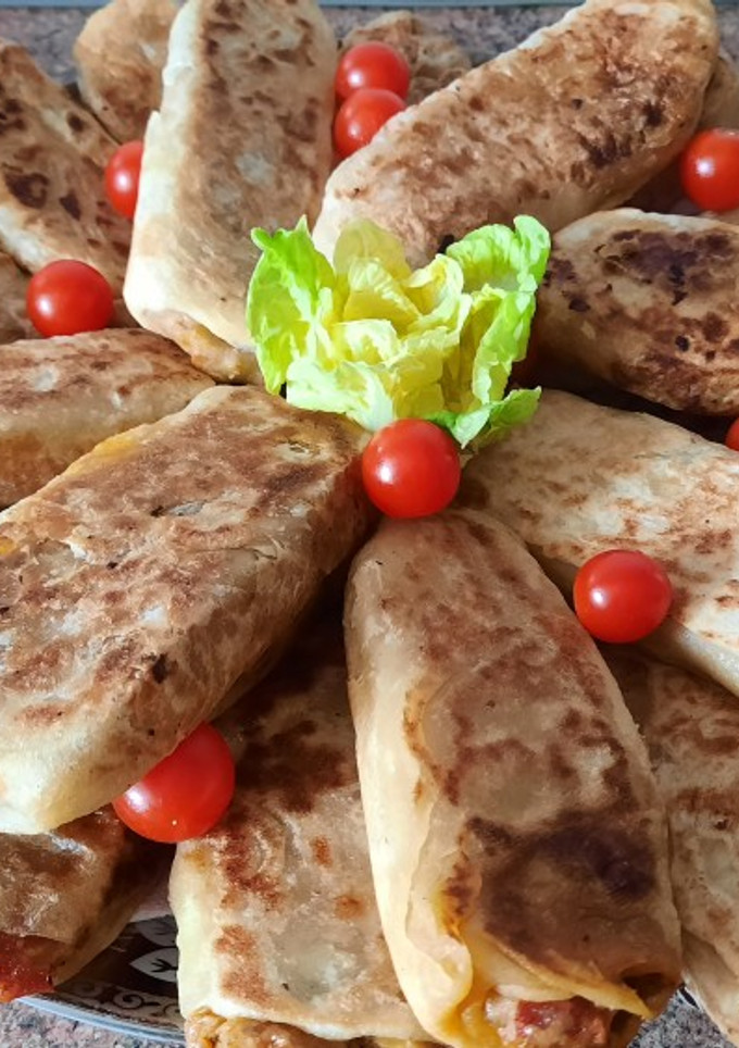 Una foto de Si tienes harina, agua y verduras prepara estos FATAER esponjos