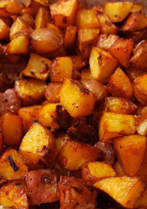 A picture of Oven Roasted Potatoes.
