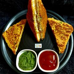 A picture of मिक्स वेज चीला ब्रेड टोस्ट (mix veg cheela bread toast recipe in.