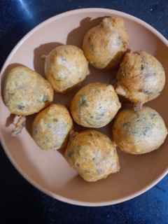 મેથી ના ગોટા (Methi Gota Recipe In Gujarati) રેસીપી મુખ્ય ફોટો