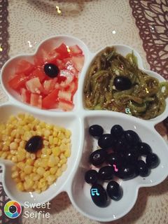 صورة لوصفة سلطة مشكلة