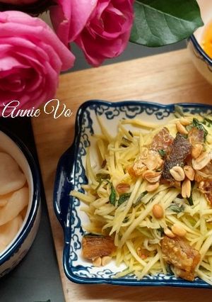 Hình của món Gỏi xoài cá khô.