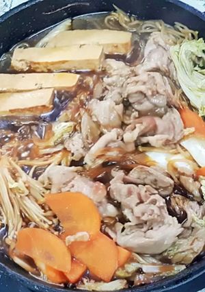 รูปของ Sukiyaki แบบง่ายๆ (すき焼き)