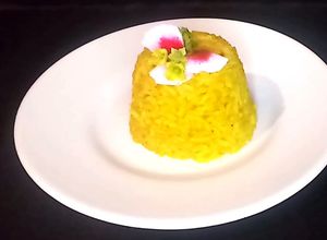 Una foto de Arroz pilaf amarillo