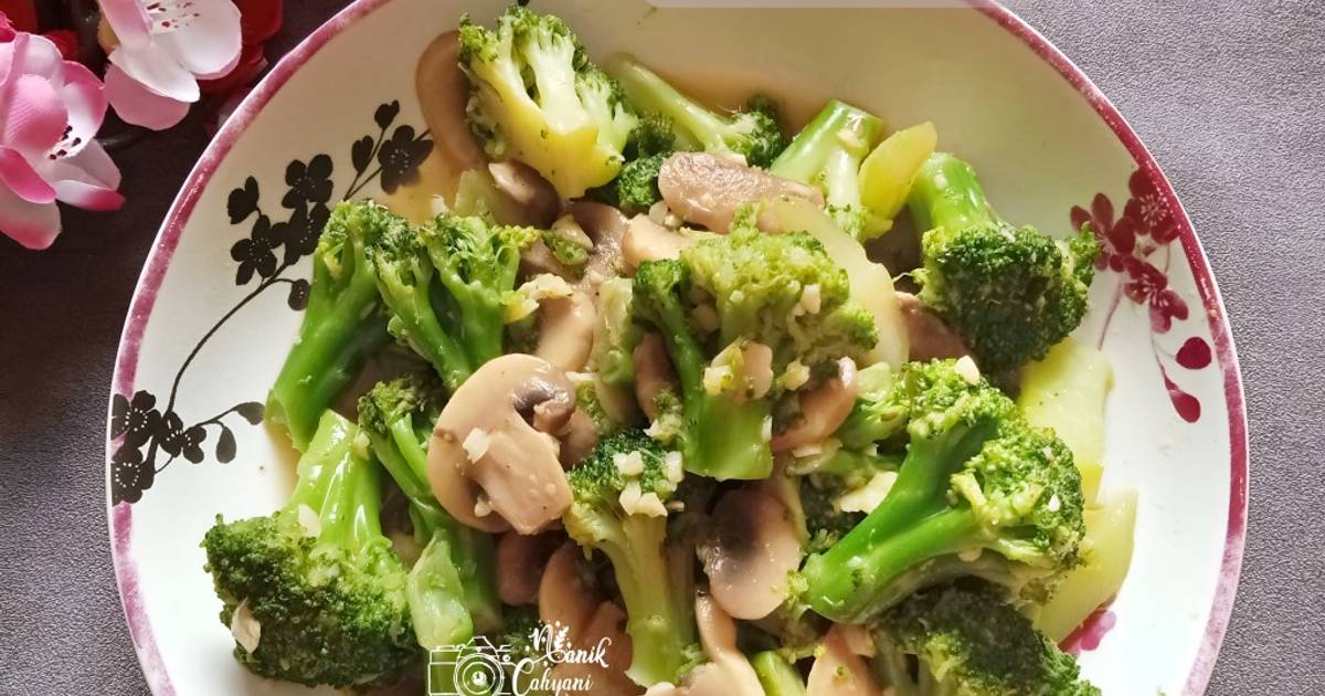 Resep Garlic Butter Mushroom and Brocolli oleh Nanik Cahyani Hernowo