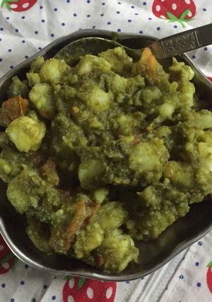 A picture of Chatori chutney Allu chaat.