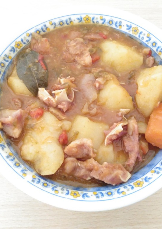 Una foto de Orejas con patatas