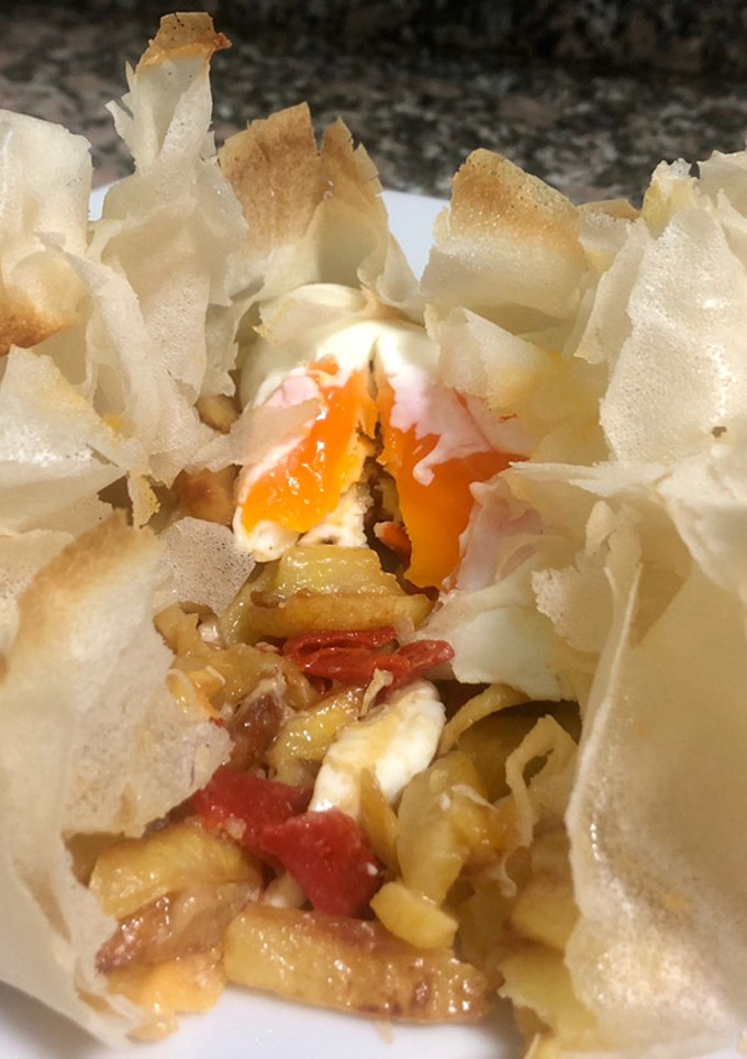 Una foto de Saquito de patatas con pimientos al roquefort