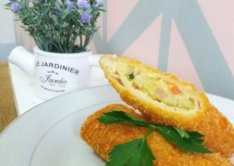Cara Gampang Menyiapkan Risol Ragout Ayam Sosis yang Menggugah Selera