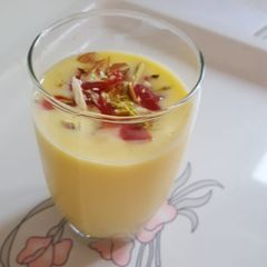 A picture of Mango shake.