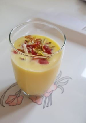 A picture of Mango shake.