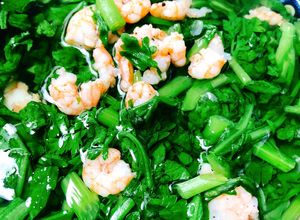 Hình của món Canh Cải Cúc Nấu Tôm Ngày Trở Về😍👭🎊💞.