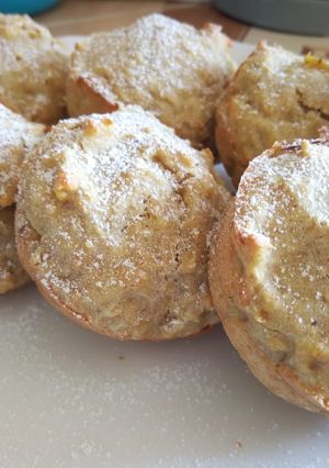A picture of Banana oatmeal muffins.