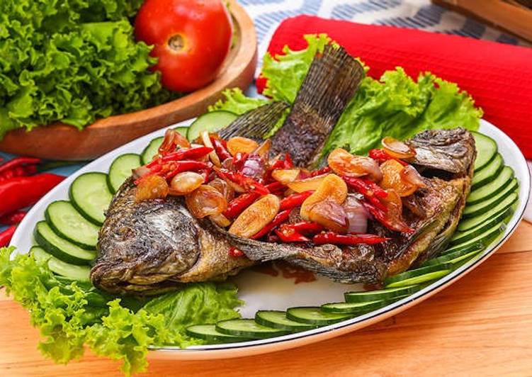 Langkah Mudah untuk meracik Ikan Saus Tiram Lezat