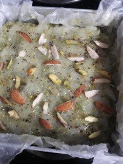 દૂધી હલવો(dudhi no halvo recipe in gujarati) રેસીપી મુખ્ય ફોટો