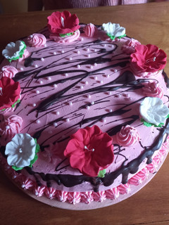 Una foto de Bizcochuelo Torta de Cumpleaños 🍰🎂