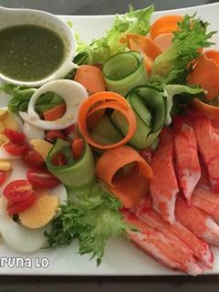 รูปของ ~สลัดปูอัด & น้ำสลัดซีฟูดรสแซ่บ~ #อาหารไทยง่ายๆ